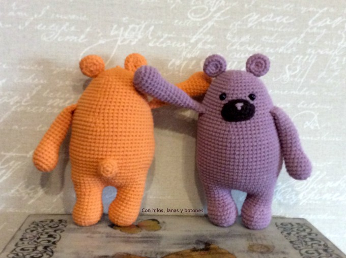 Con hilos, lanas y botones: Ositos Abracitos (Mr. Hugs de MiTxokoCraft)