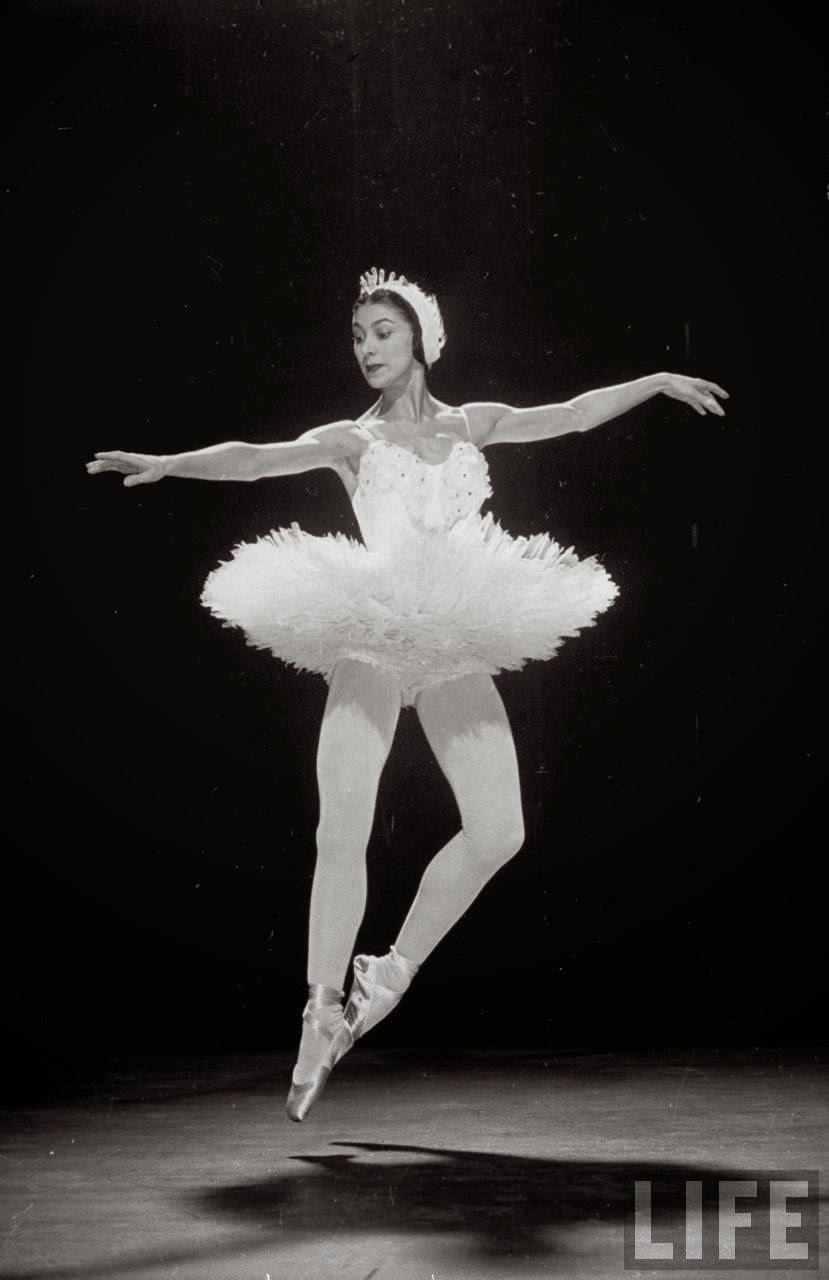 Beautiful Black and White Photos of Margot Fonteyn in Sadler's Wells