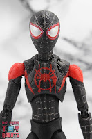 MAFEX Spider-Man (Miles Morales) 15