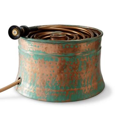 Almacenaje en el jardín: contenedores para recoger la manguera