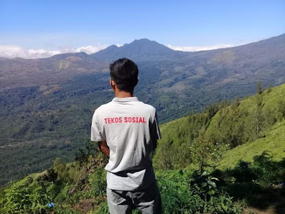 Memanas ! Aktivis Sosial Vs Mantan dan Anggota DPRD Provinsi Memanas ! Aktivis Sosial Vs Mantan dan Anggota DPRD Provinsi