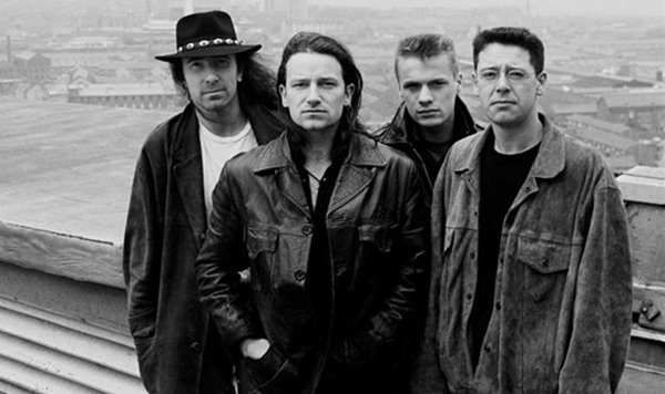 U2 Sombras e Árvores Altas Blog Se ouve os sinos em 