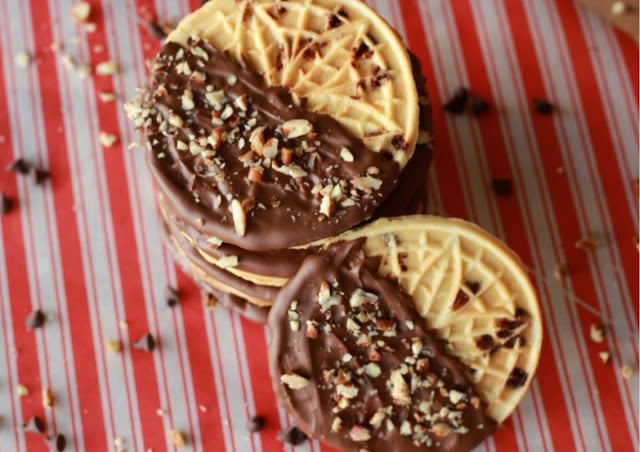 DIPPED CHOCOLATE CHIP PIZZELLE COOKIES