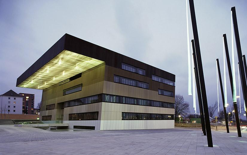 Where Is Darren Now July 2012