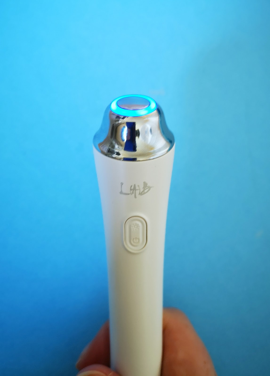 LAB Lip + Eye Focus Photon Review Toria Talks Beauty