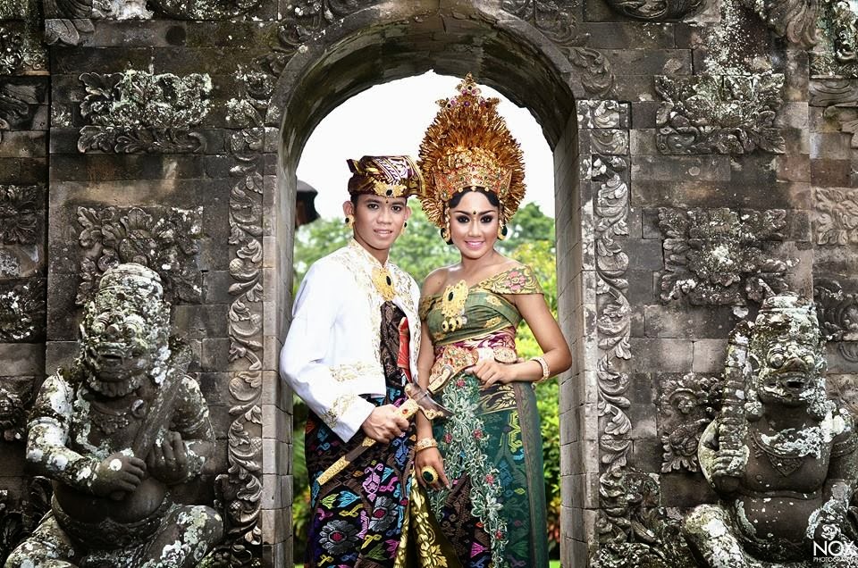 Foto Pakaian Adat Bali - Tradisi Tradisional