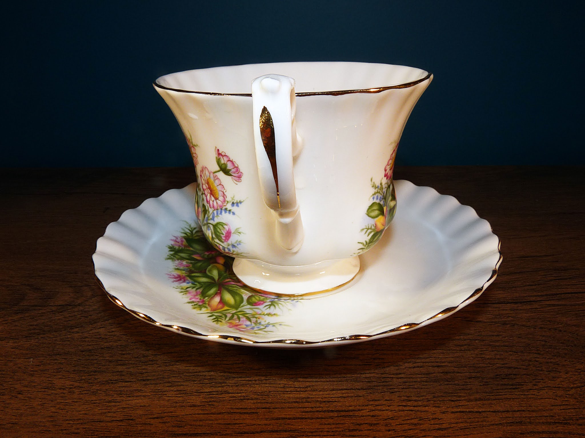 Richmond Bone China filiżanka i spodek wzór stokrotki zdjęcia