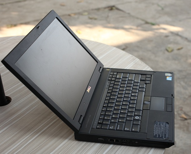 bathroom-voyeur-e Harga Seken Laptop Dell bathroom-voyeur-e Harga Seken Laptop Dell