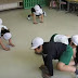 Conheça as escolas japonesas que não têm faxineiros(as) porque são as crianças que limpam tudo