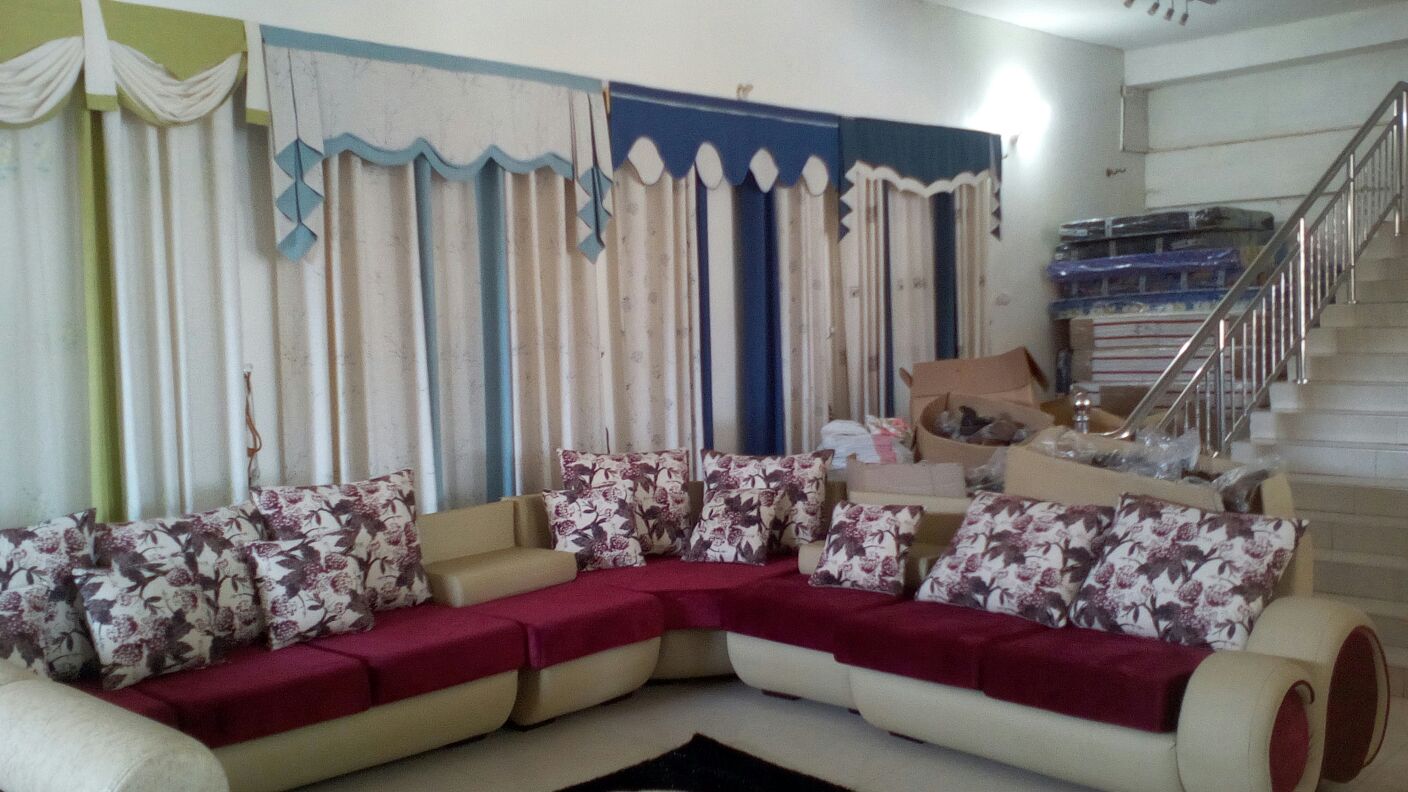 VIVI MACHANGE PENDEZESHA NYUMBA YAKO KWA VITANDA VYA MBAO, PAZIA