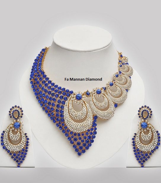 Blue Diamond Bridal Jewellery Necklace Set.