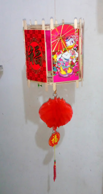 Lampion Angpau Stik Es Krim Segi Enam Desi Bebek