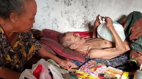 Kisah Miris Mbah Sarani yang Kelaparan hingga Makan Kapuk Bantal