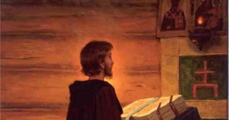 Молиться келейно. Иоанн крестьянкин келейная книжица. Человек молится дома. Архимандрит иоанн келейная книжица. Молитвы иоанн крестьянкин.