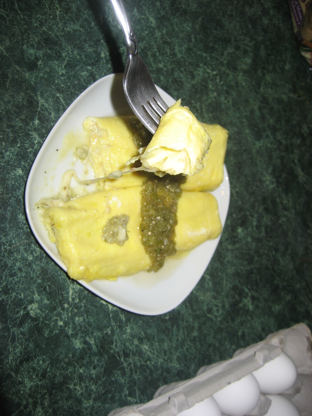 Sauce Robert Nordic Ware Rolled Omelette Pan