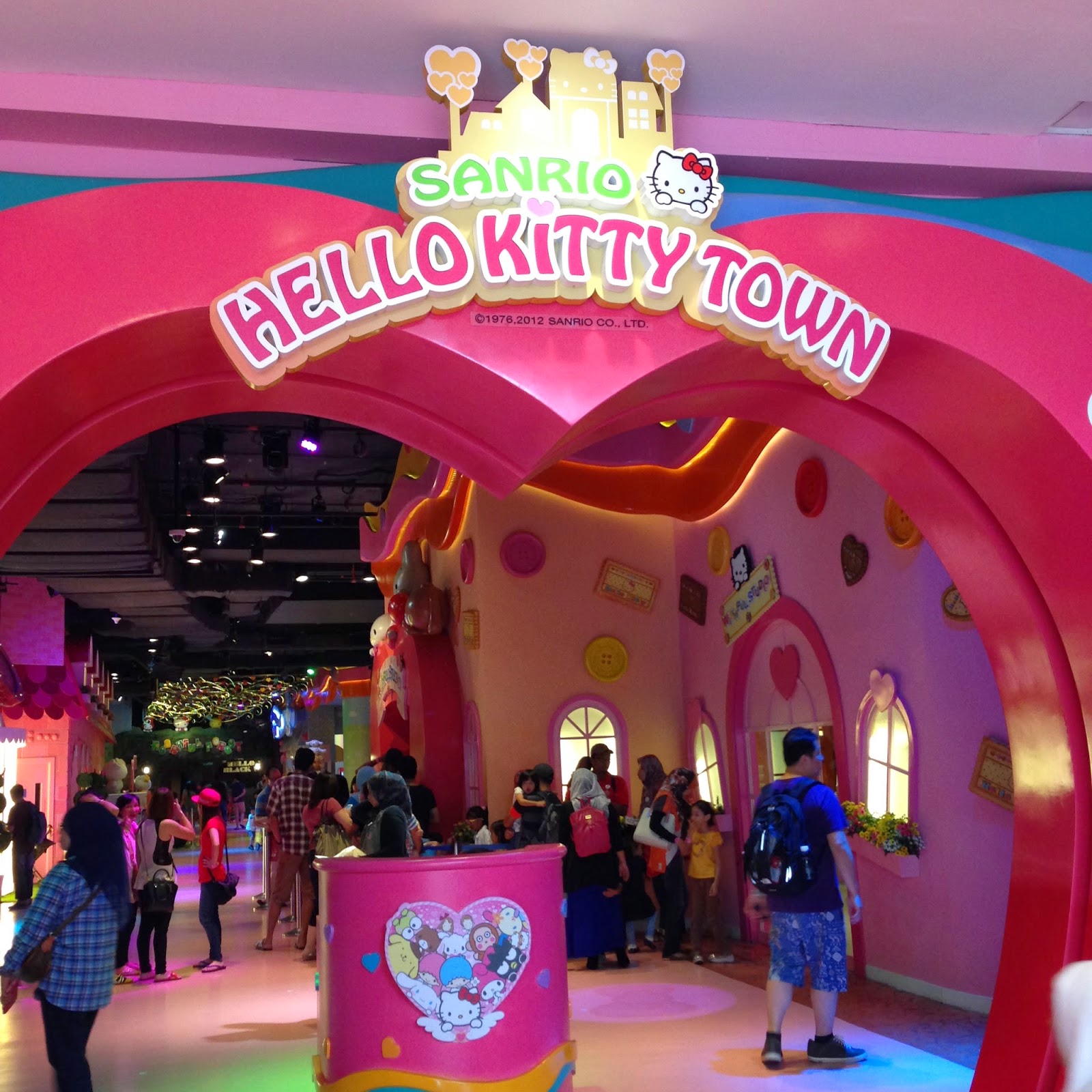 ERRAH ATHIRAH'S Family Trip to Hello Kitty Town, Puteri Harbour