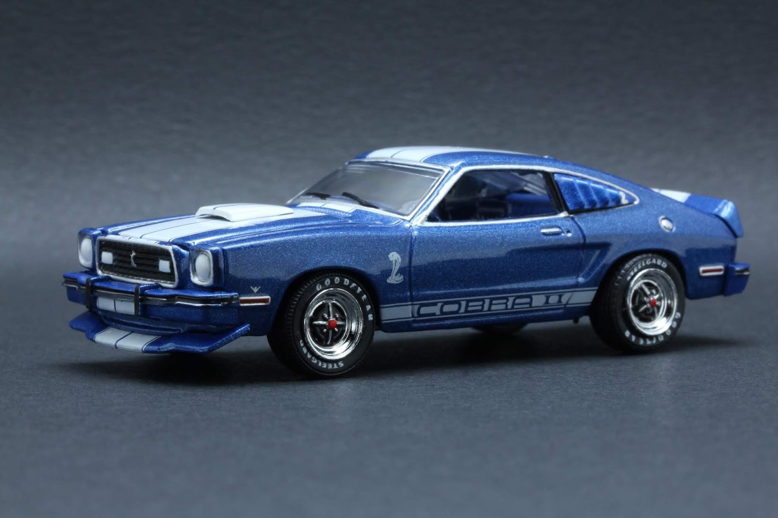 Ford Mustang Cobra NASCAR