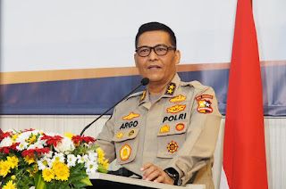 OTT Bupati Nganjuk Wujud Sinergitas KPK dan Polri yang Pertama Kali OTT Bupati Nganjuk Wujud Sinergitas KPK dan Polri yang Pertama Kali