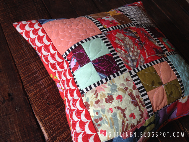 Bright Linen: Scrappy Pillow Complete