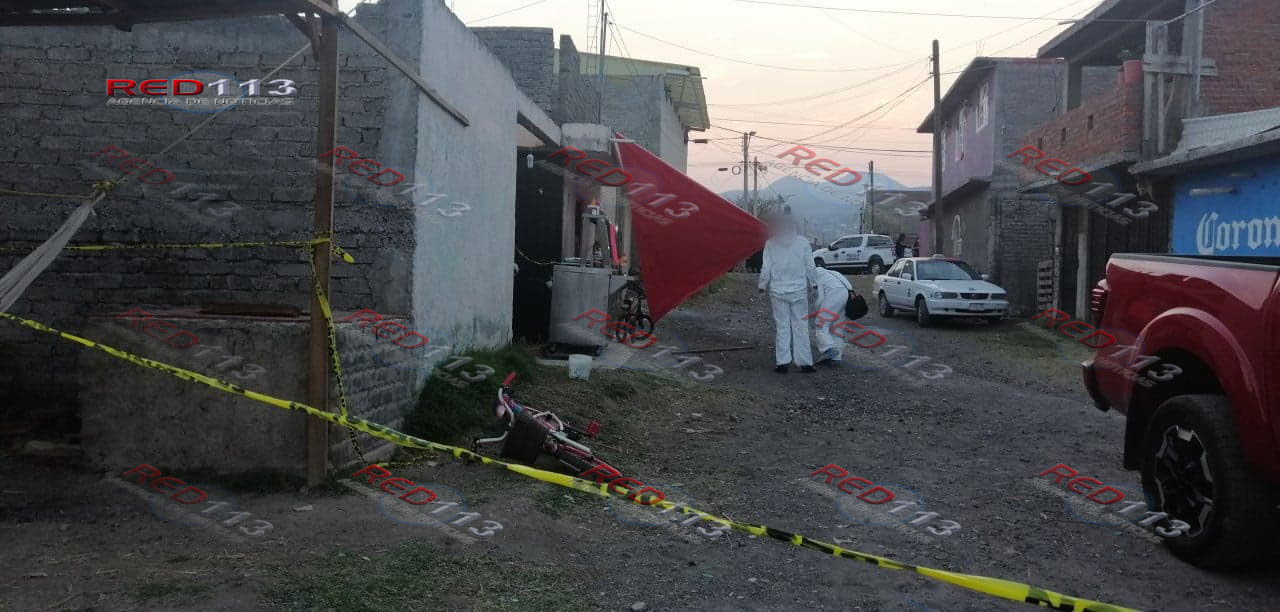 Balean a 3 personas en colonia