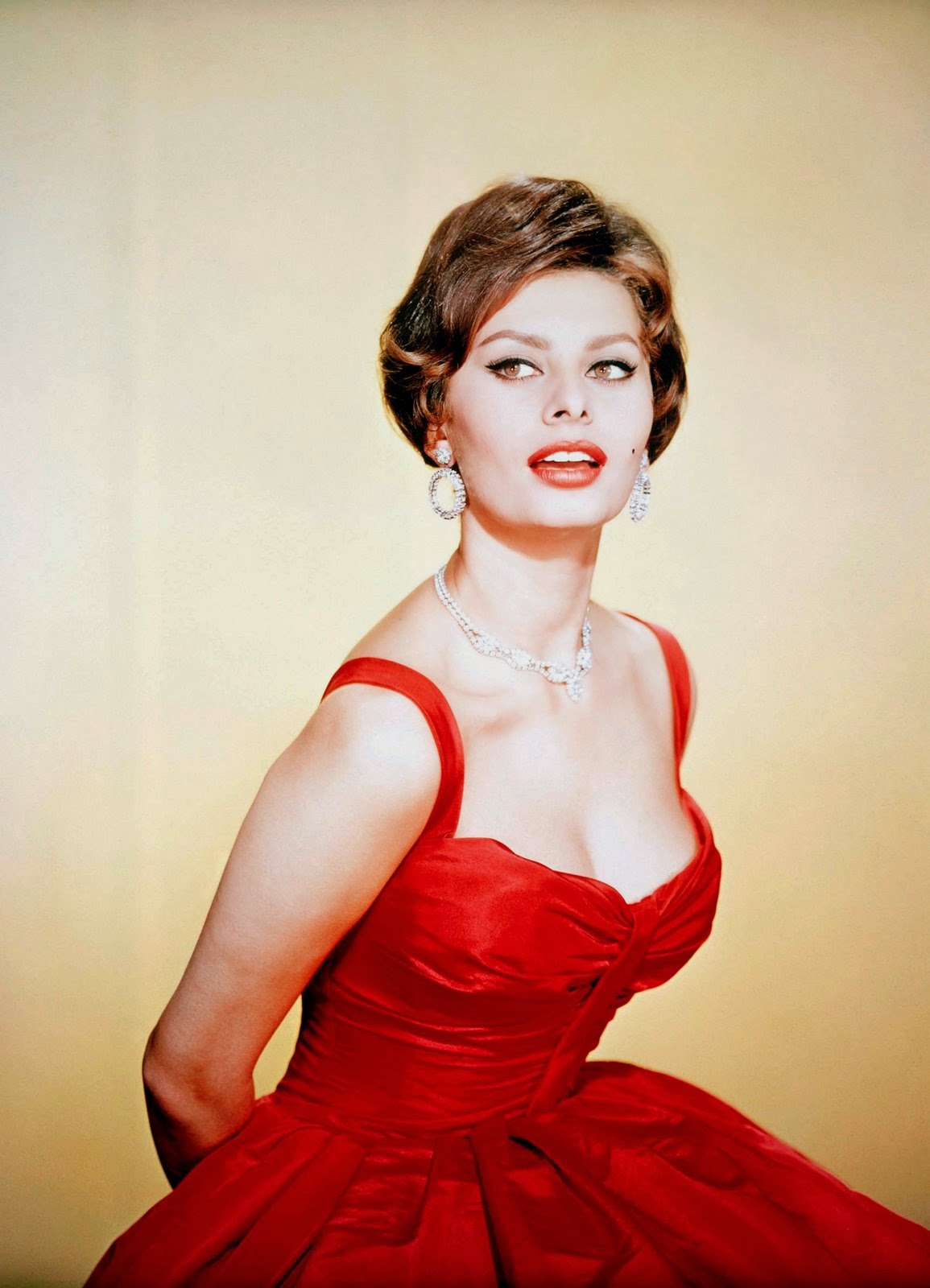 SOPHIA LOREN