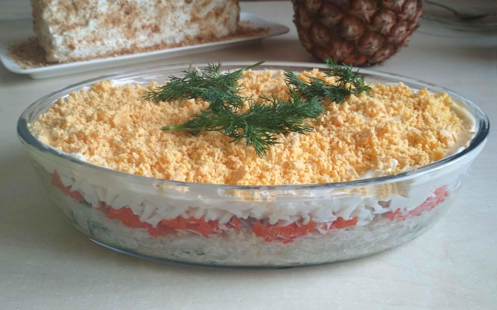 салат французская мимоза. калинина наталья салат мимоза. слоеный салат мимоза. салат мимоза в бокале. салат мимоза с сайрой.