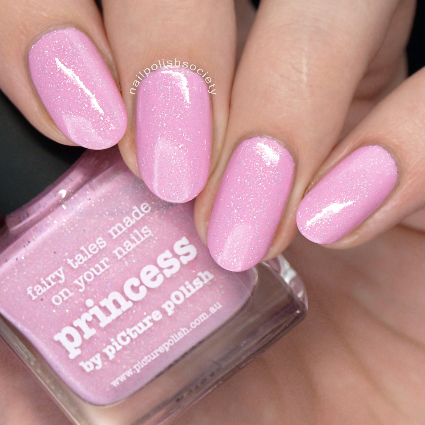 Light Bubblegum Pink Nails