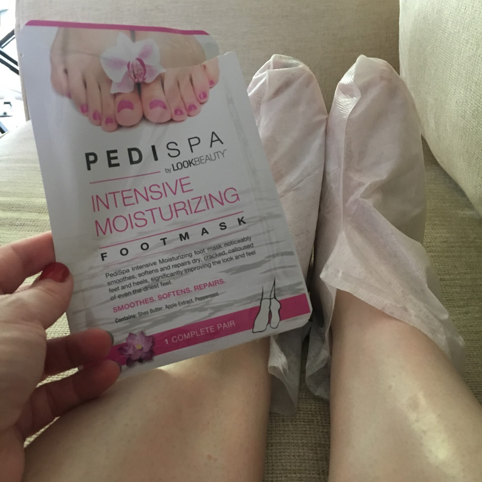 The Beauty of Life Feet First PediSpa by Look Beauty Intensive Moisturizing Foot Mask