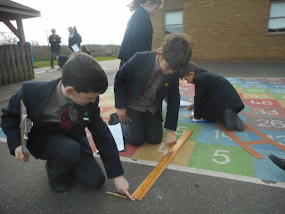 Jumping book worms, Copthill School