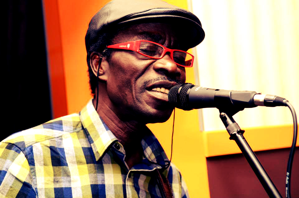 Quand le chanteur Sénégalais Souleymane Faye se raconte : Musique, artiste, chanteur, rappeur, danse, rock, mbalax, Souleymane Faye, divertissement, loisir, Dakar, Sénégal, Afrique