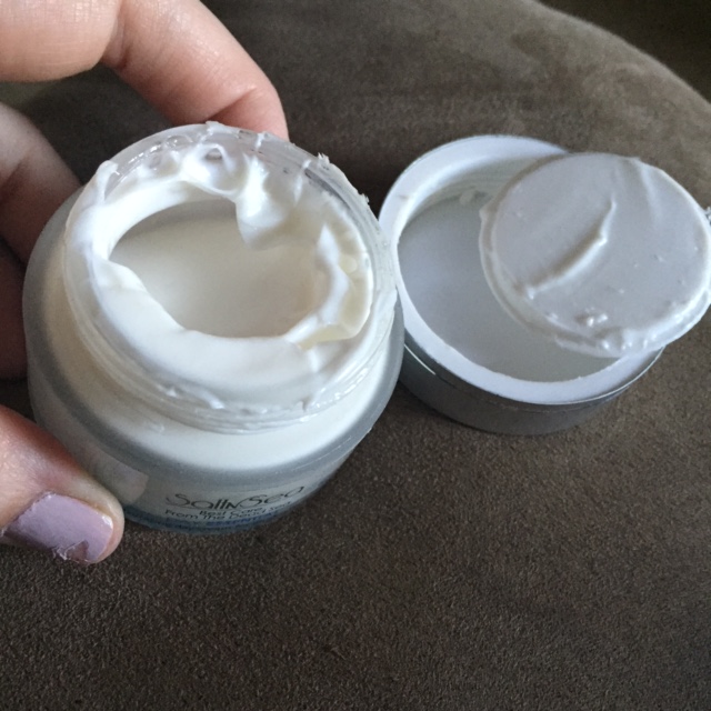 Natural Facial Moisturizer - Product Review