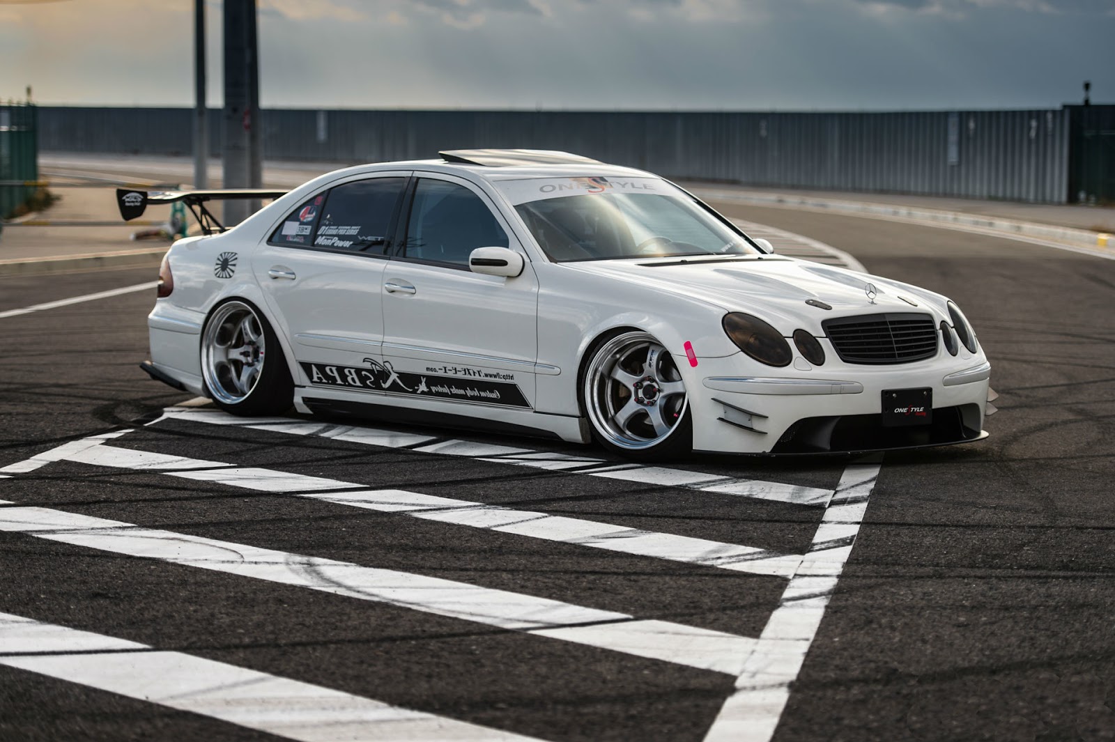 Mercedes CLK 63 Drift