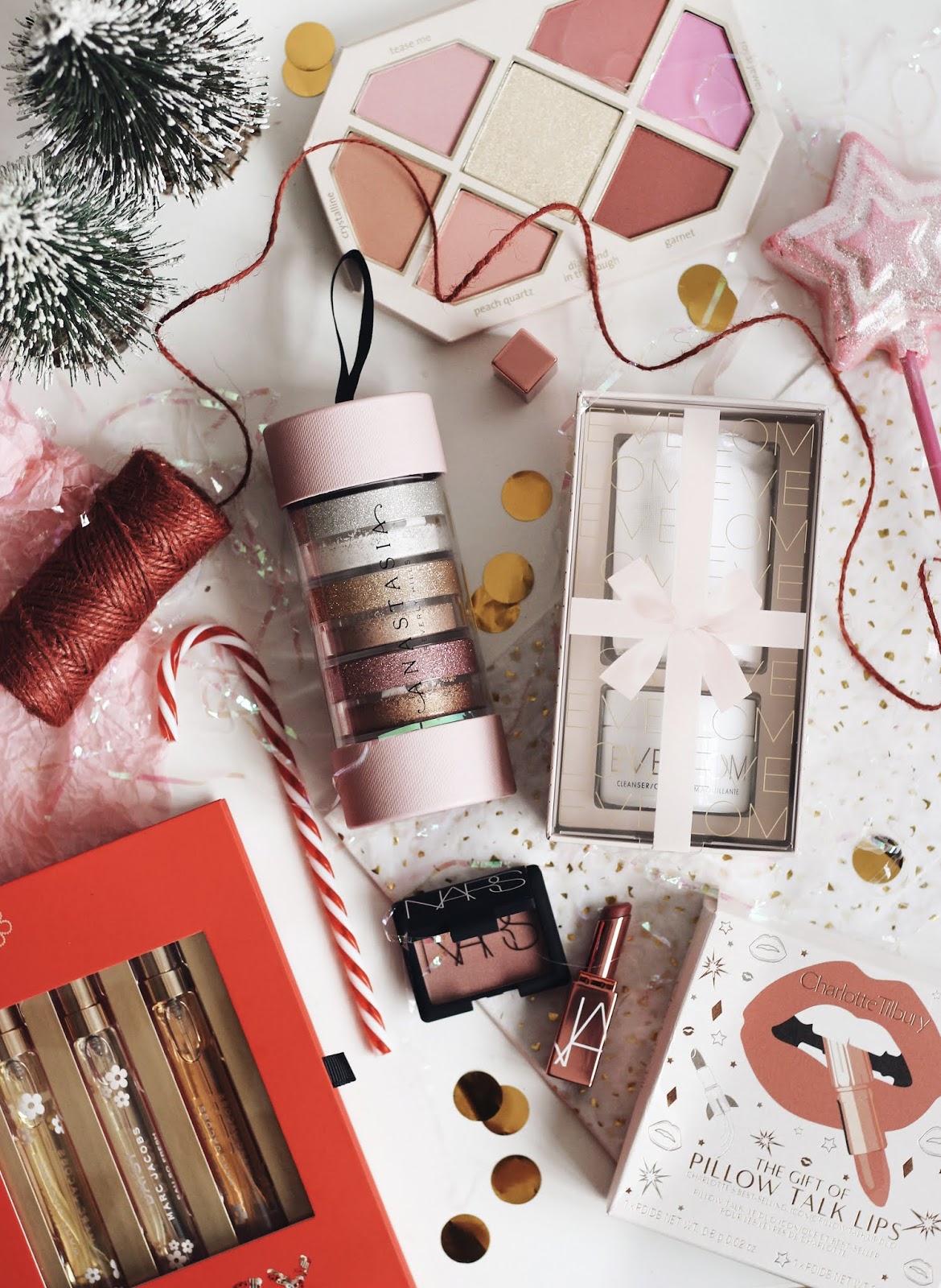 A Christmas Beauty Gift Guide + Giveaway Pint Sized Beauty