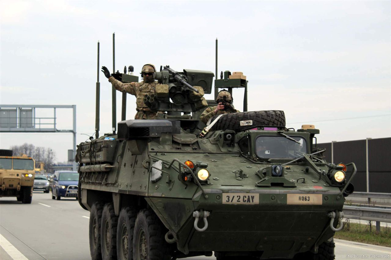 Сколько страйкер. БМП Страйкер. M1134 Stryker. Страйкер 2005&. Stryker Combat vehicles.