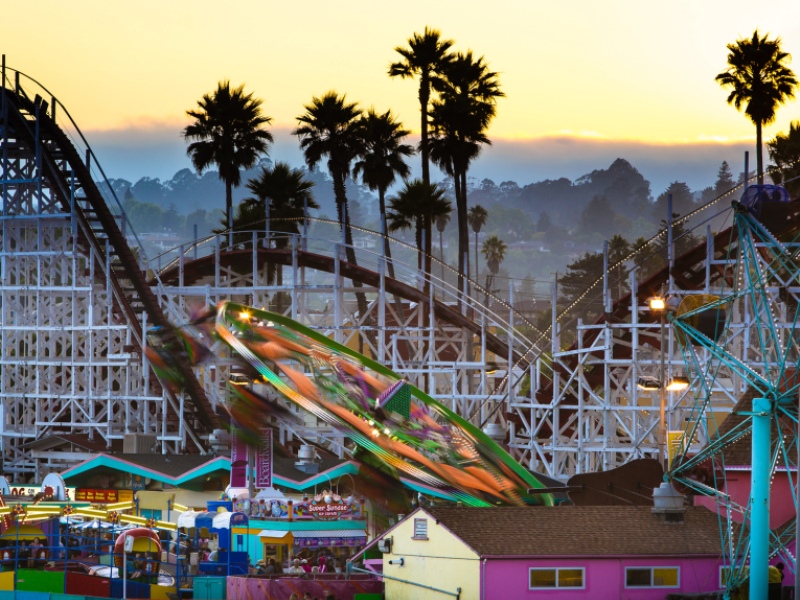Top 10 Amusement Parks in the USA (with Map & Photos)