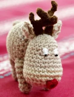 http://www.lovecrafts.co.uk/projects/files/2014/12/Amigurumi-style-Crochet-Reindeer.pdf