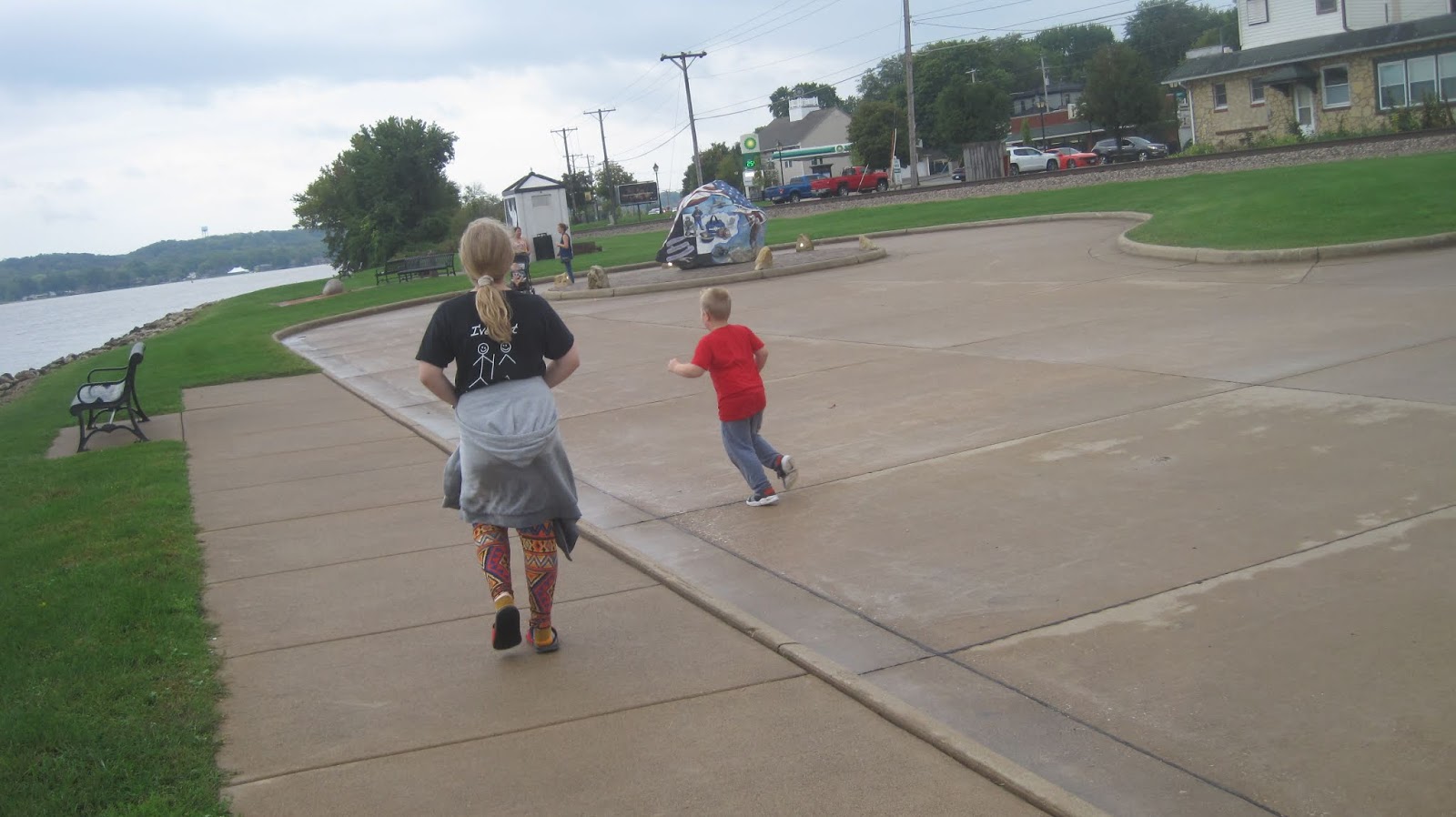 Rita's Sew Fun LeClaire Iowa Freedom Rock