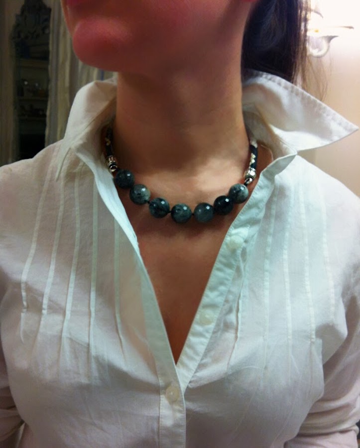 Gargantilla piel de pitón con piedras ágatas