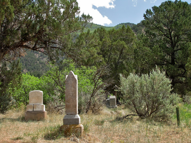 glenwood springs cemetery tour