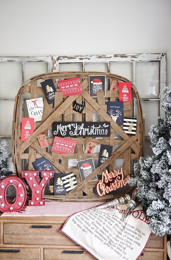 Tobacco basket card display