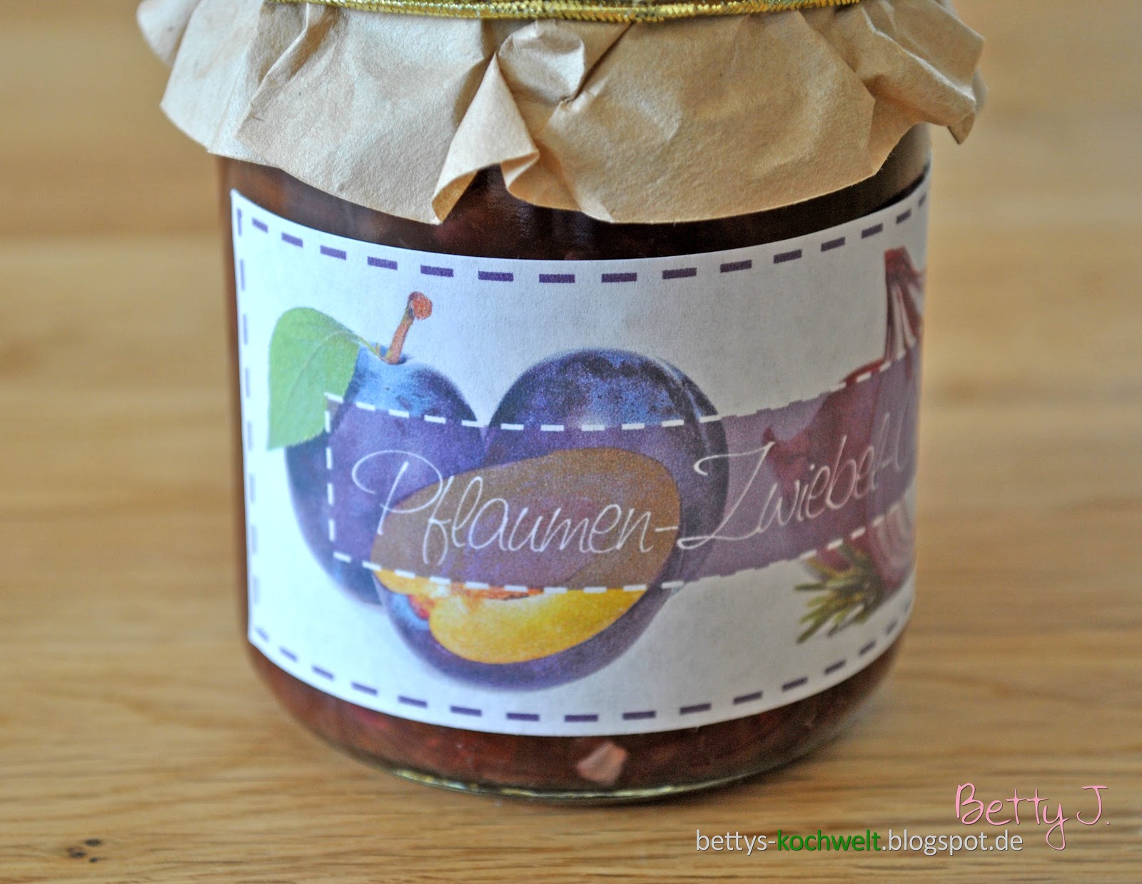 Bettys Kochwelt: Pflaumen-Zwiebel-Chutney Bettys Kochwelt: Pflaumen-Zwiebel-Chutney