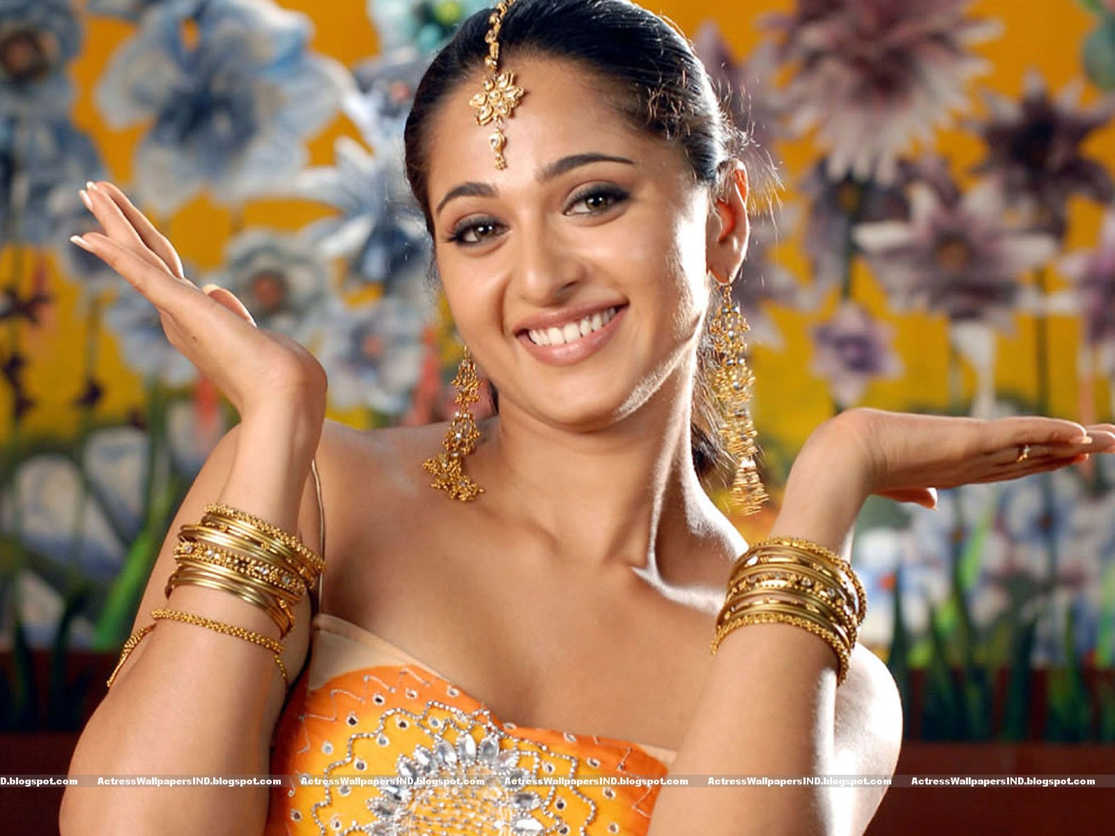 Anushka Shetty Sexy Photo Latest Photoshoot A W Ind