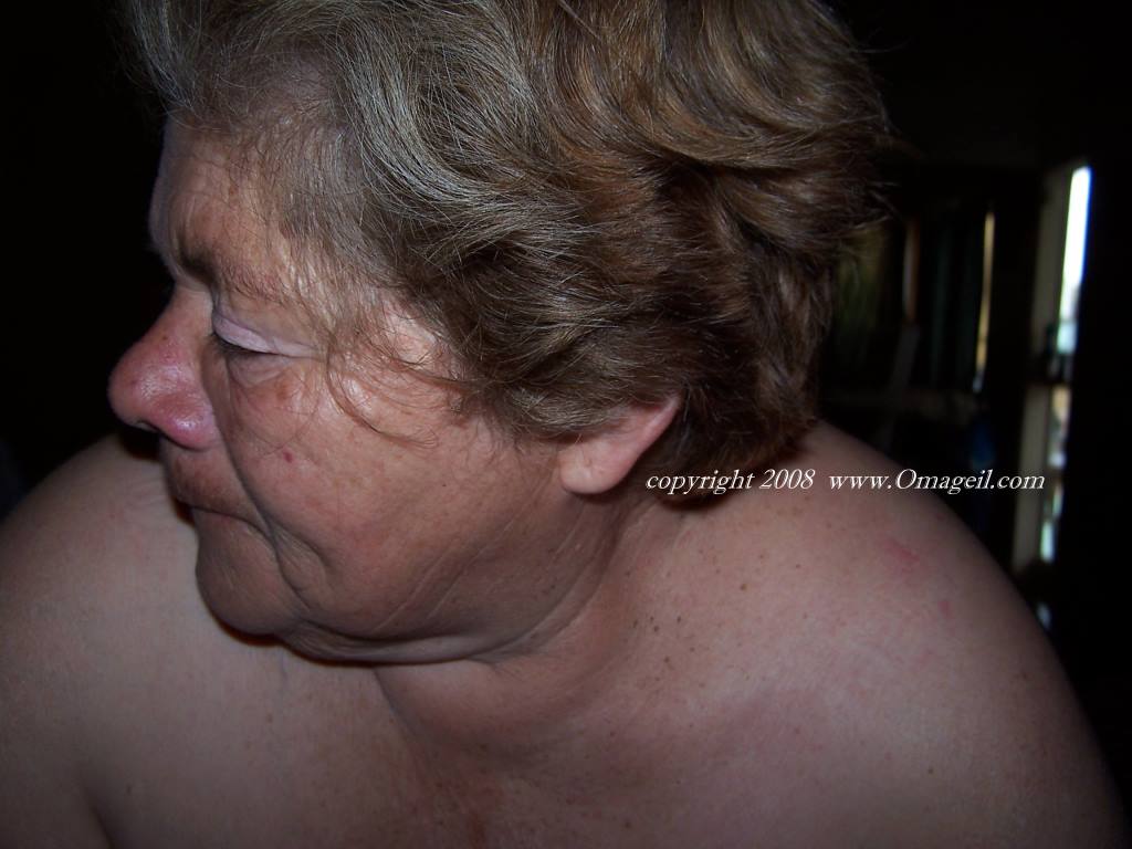 Face Granny Porn