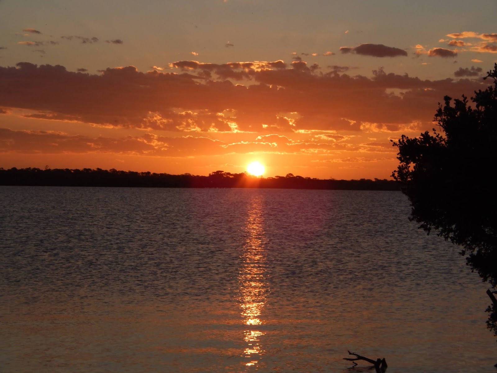 Travelling Around Wheatfield Lake and a Surprise in Esperance