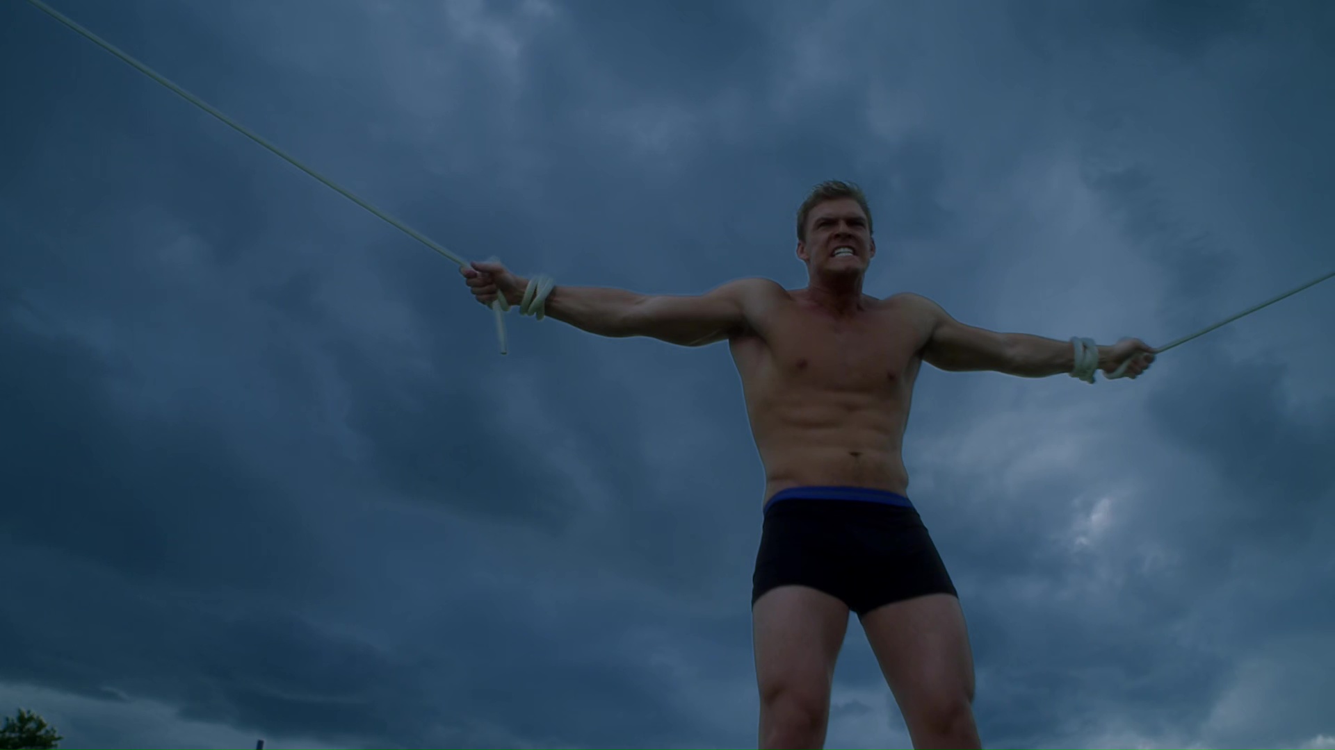 ausCAPS: Alan Ritchson shirtless in Blue Mountain State 3 
