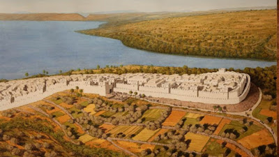 Vastos muros de 6 metros de espesor fortaleza y torres enormes descubiertas en Betsaida, Galilea muestran el poder del reino Geshurite hace alrededor de 2700 años.