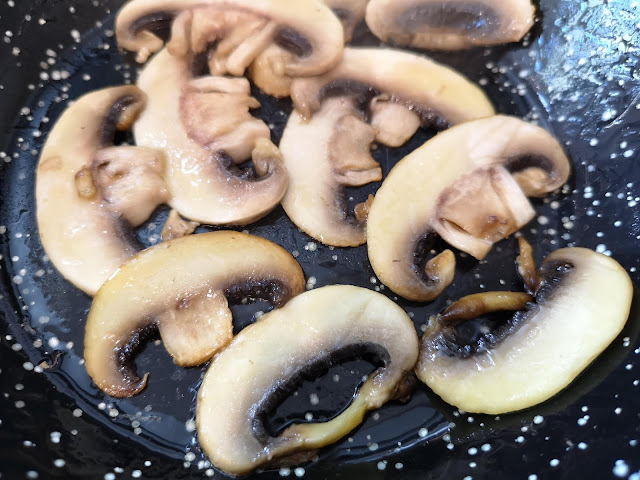 Sofreír champiñones