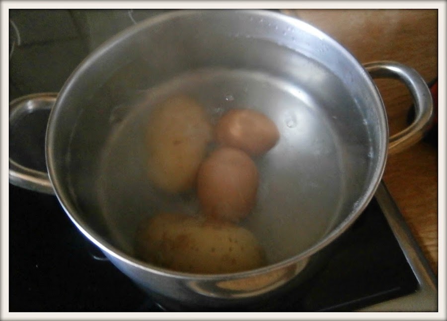 PREPARACION DE PATATAS ALIÑAS