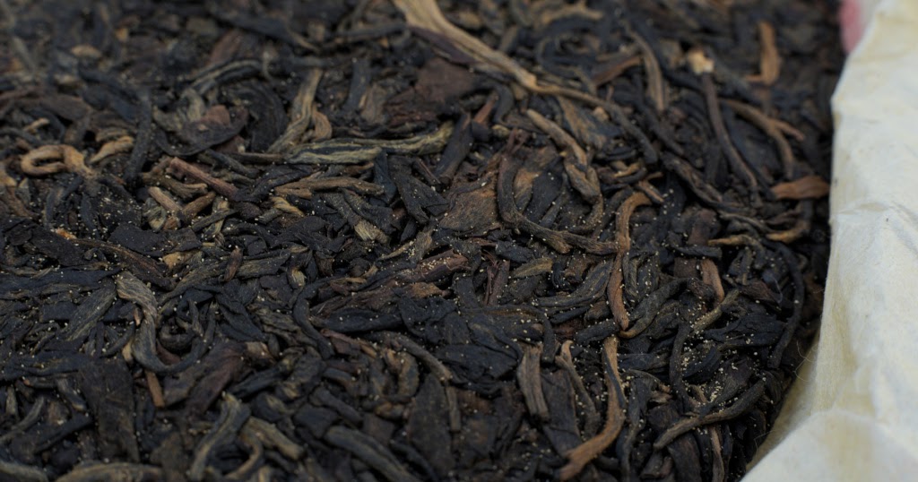 Living with tea A tea which needs to be revealed...