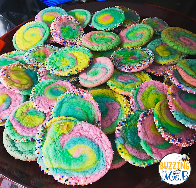 Celebrate Read Across America with these fun Seuss-themed ideas and activities! The entire week is chock full of events and tasty snacks and treats! Check out the cute bulletin boards and decorations we used to celebrate this fun week such as Seuss signposts and truffula trees! 